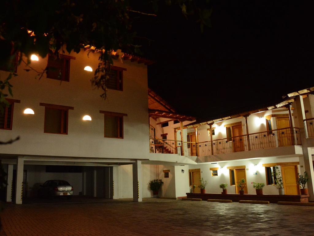 Hotel Cacique Real Zipaquirá Exteriör bild